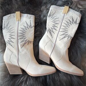 Brand New Never Worn! Off White Dolce Vita Western Boots